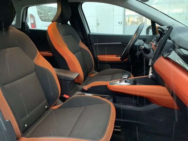 Renault Captur Hybrid Intens