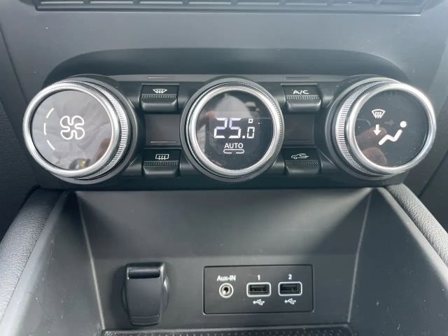 Renault Captur Hybrid TCe 140 Techno