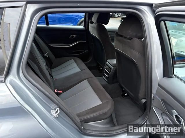 BMW 330 330i M-Sport Touring xDrive