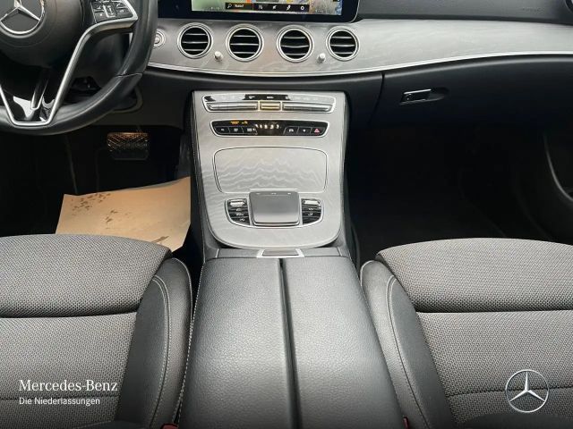 Mercedes-Benz E 200 4MATIC AVANTGARDE Estate