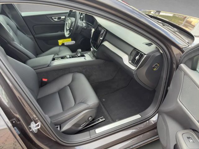 Volvo V60 Core