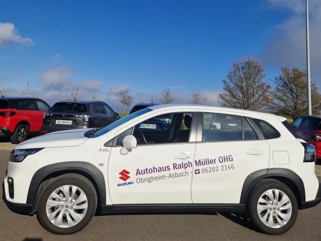 Suzuki S-Cross Hybrid