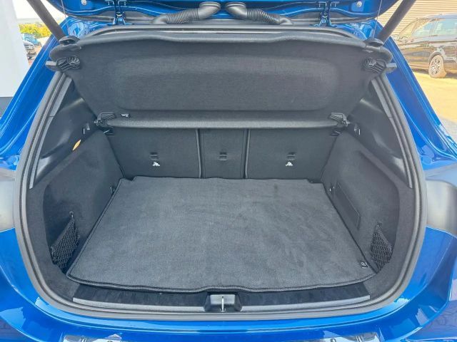 Mercedes-Benz GLA 200 AMG Line