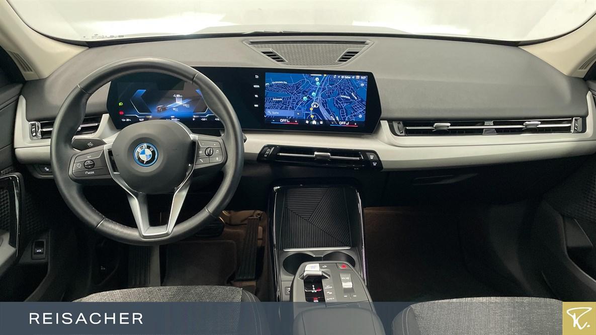 BMW iX1 xDrive30