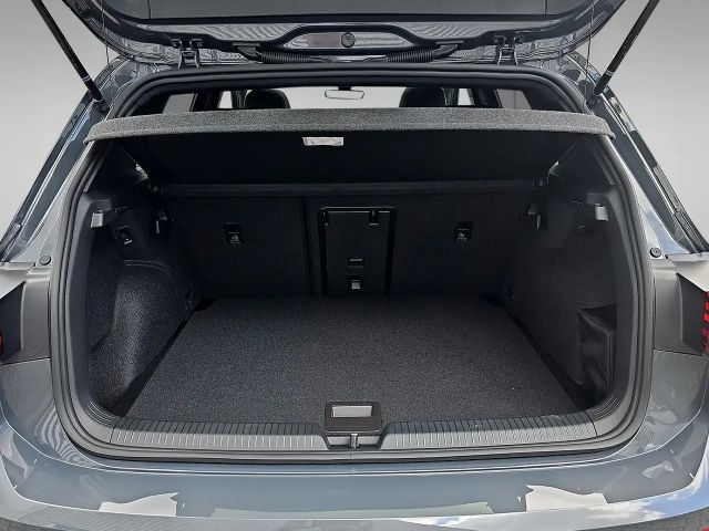 Volkswagen Golf 1.5 eTSI DSG Golf VIII