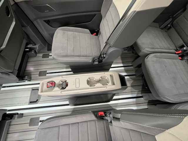 Volkswagen Multivan 2.0 TSI T7