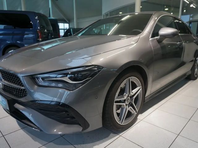 Mercedes-Benz CLA 180 AMG Line Coupé