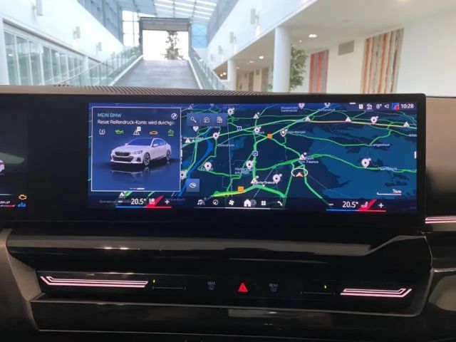 BMW 520 520d M-Sport Sedan