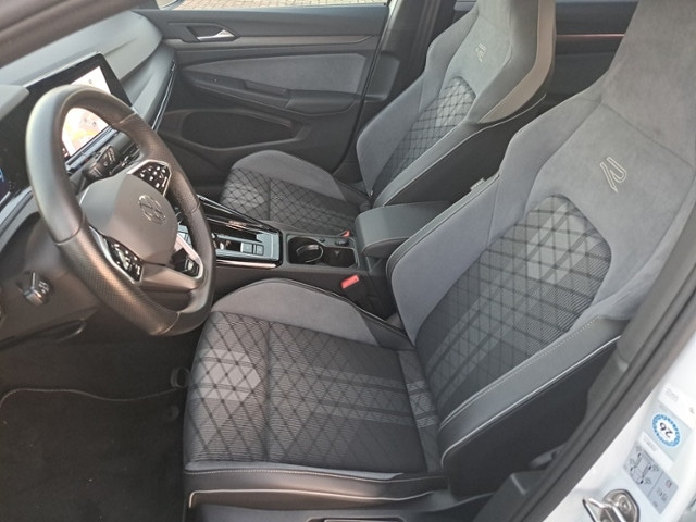 Volkswagen Golf 2.0 TDI DSG R-Line Variant