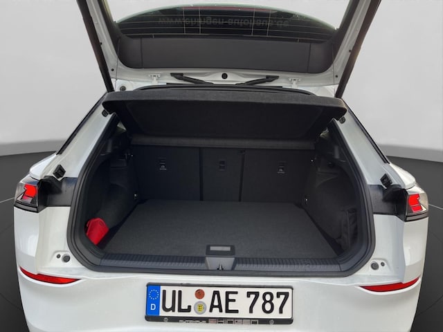 Volkswagen T-Roc 1.5 eTSI DSG R-Line