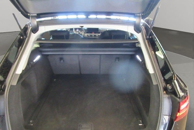 Audi A4 40 TFSI Avant S-Tronic