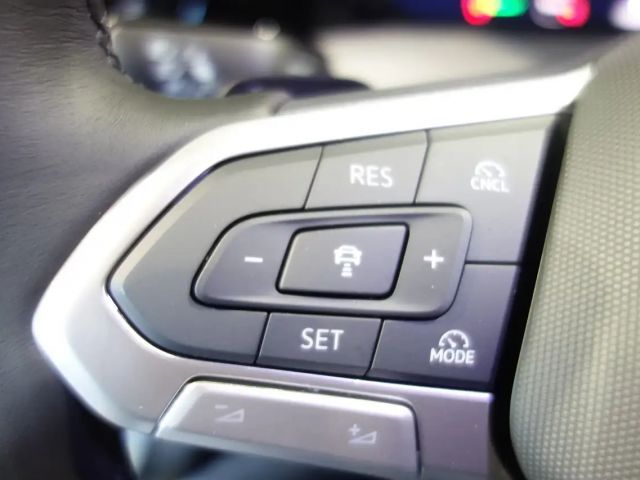 Volkswagen Golf Business DSG Variant