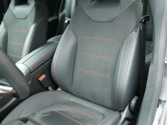 Mercedes-Benz CLA 200 AMG Line CLA 200 d Coupé
