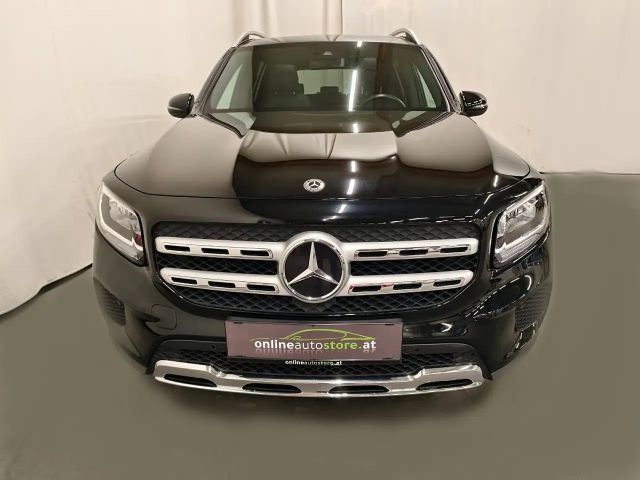 Mercedes-Benz GLB 200 4MATIC GLB 200 d