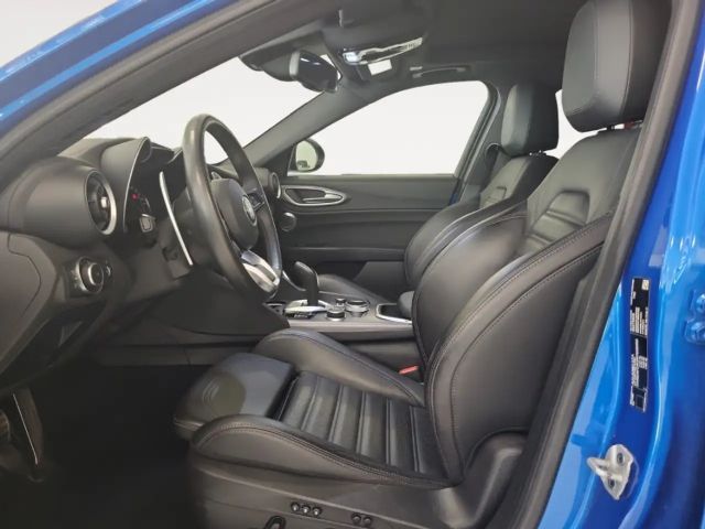 Alfa Romeo Giulia Q4 Turbo Veloce