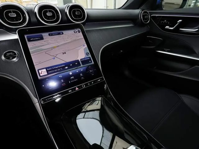 Mercedes-Benz C 200 AVANTGARDE C 200 d Sedan