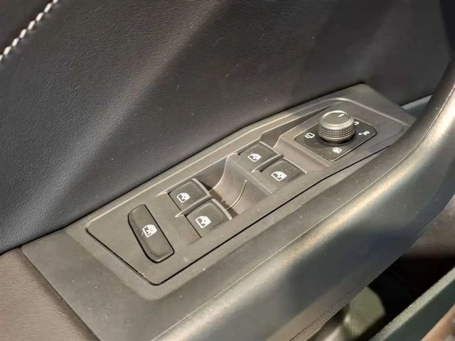 Volkswagen T-Roc 1.5 TSI DSG R-Line