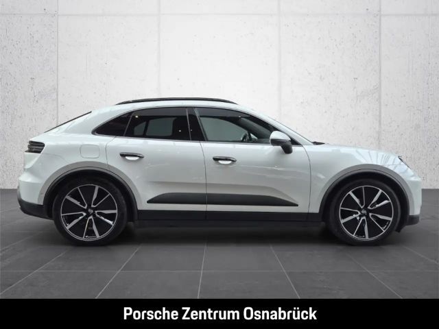 Porsche Macan 4