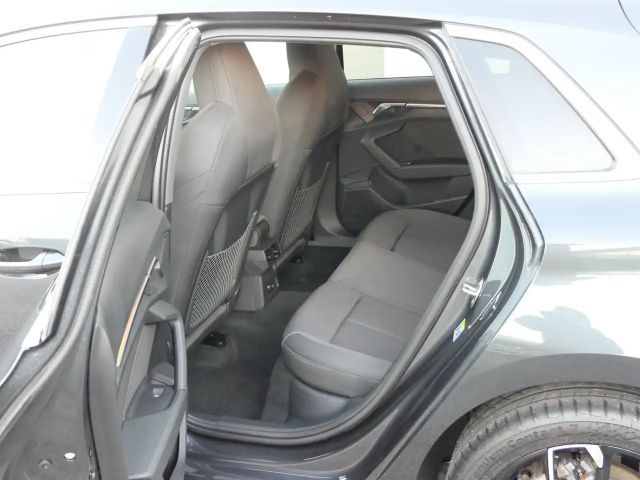 Audi A3 30 TFSI Sedan