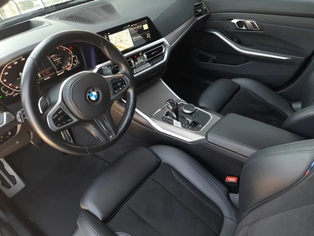 BMW 330 330e M-Sport Touring