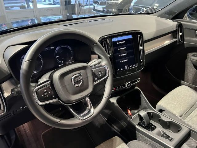 Volvo XC40 Core Recharge T4