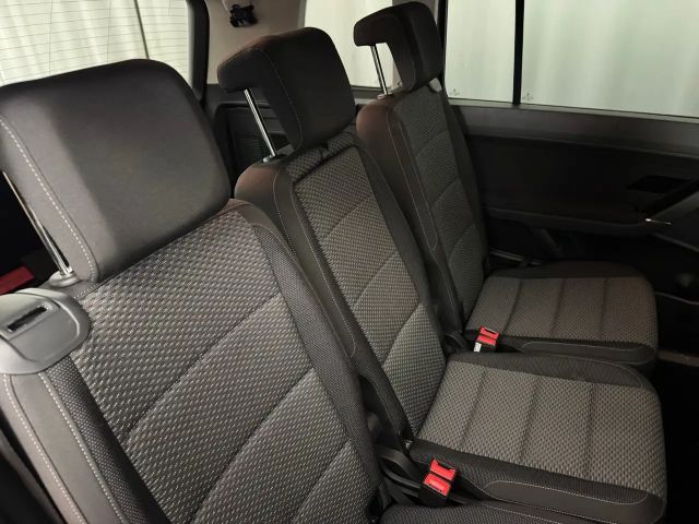 Volkswagen Touran DSG Life