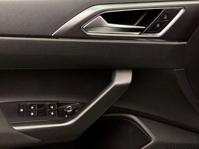 Volkswagen Taigo 1.0 TSI DSG Style