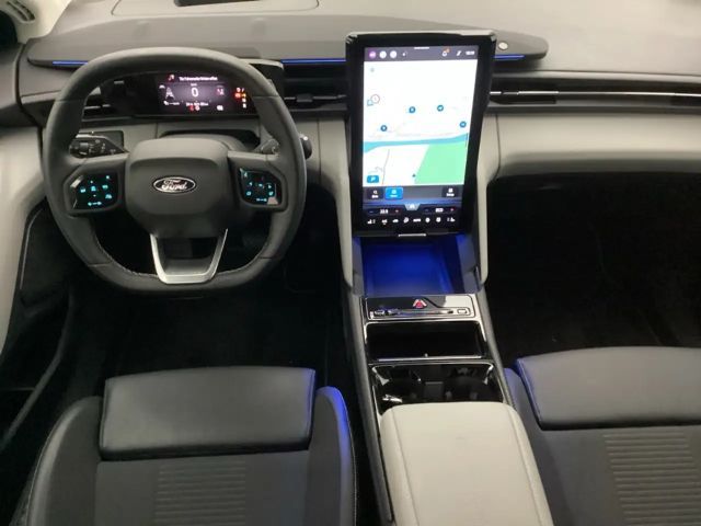 Ford Explorer Premium RWD