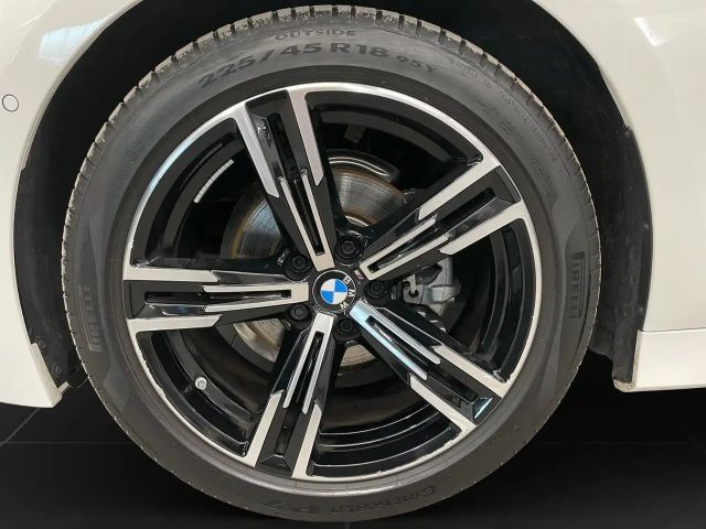 BMW 318 318d M-Sport Sedan