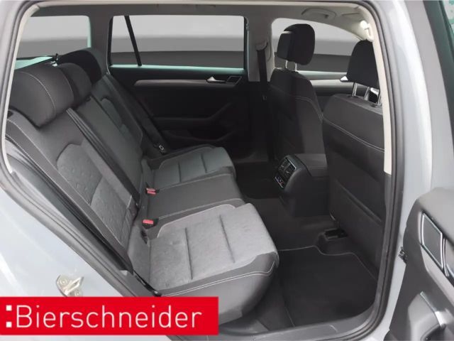 Volkswagen Passat 1.5 TSI Business DSG Variant