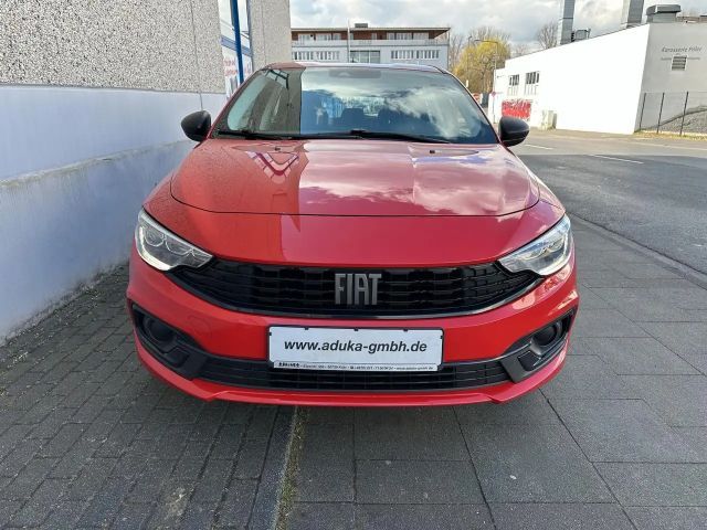 Fiat Tipo RED