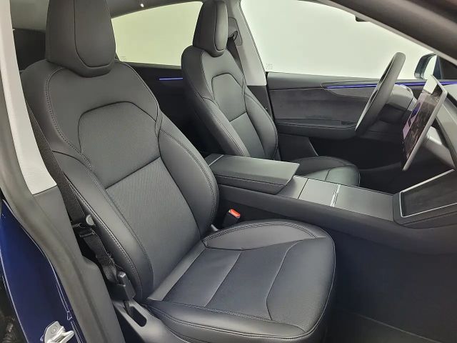 Tesla Model Y AWD Long Range