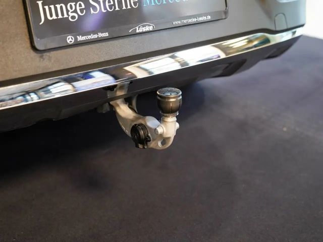 Mercedes-Benz EQE SUV 300