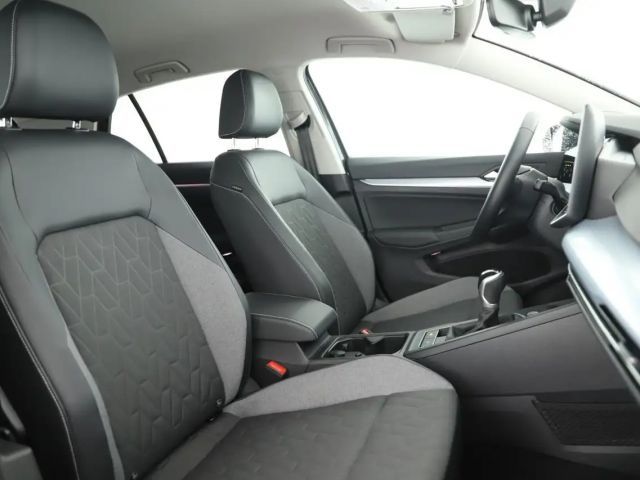 Volkswagen Golf 1.5 TSI Golf VIII