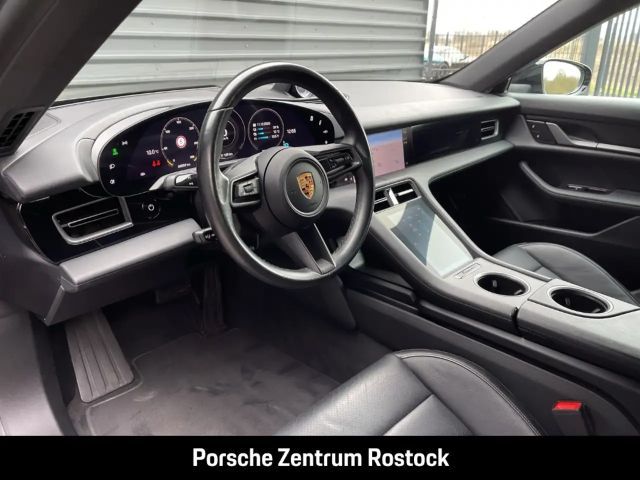 Porsche Taycan 4 Cross Turismo