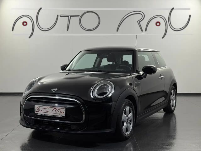 MINI Cooper 3D Essential Trim Automatik *LED*NAVI*PDC*