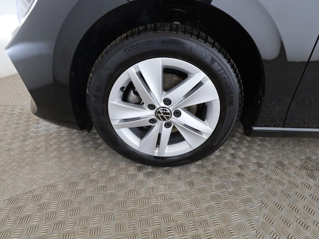 Volkswagen Golf 1.5 eTSI Golf VIII Life