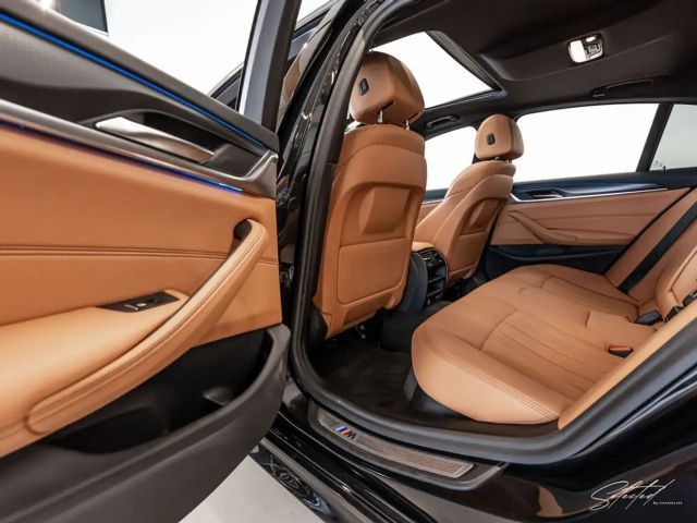 BMW 530 530e M-Sport Sedan xDrive
