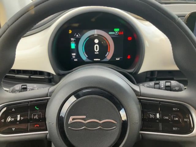 Fiat 500e Automatik, Carplay