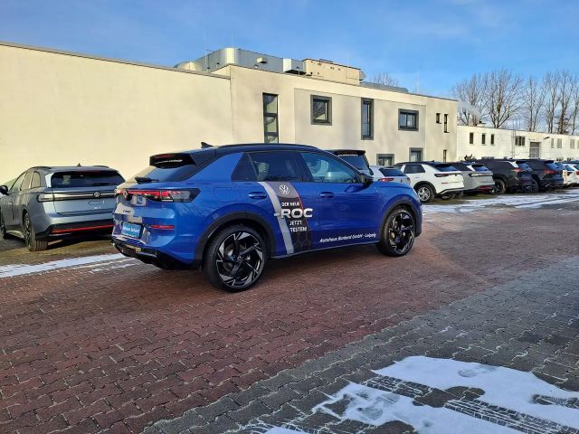 Volkswagen T-Roc 1.5 eTSI DSG R-Line