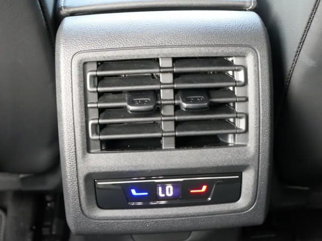 Volkswagen Golf DSG Sport