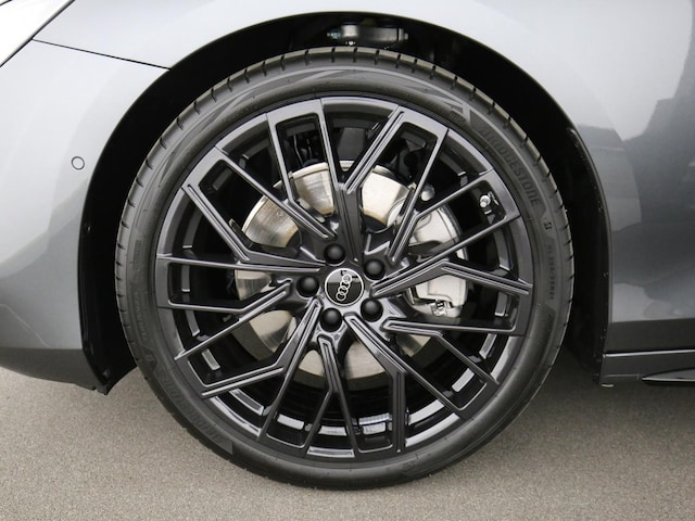 Audi A6 Avant Quattro S-Tronic