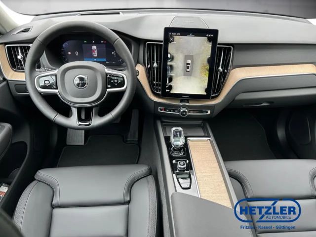 Volvo XC60 AWD Dark Plus