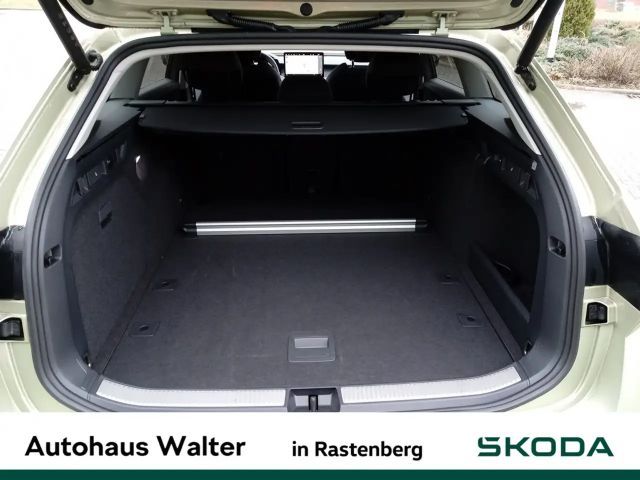 Skoda Superb 2.0 TDI Combi Selection