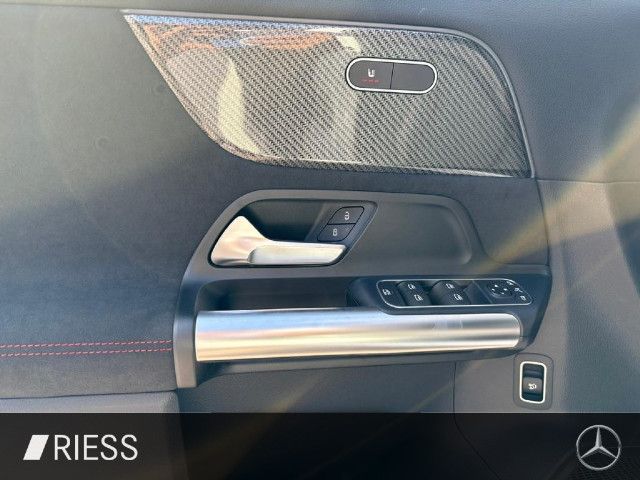 Mercedes-Benz GLA 220 4MATIC AMG Line