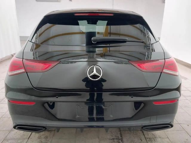 Mercedes-Benz CLA 200 AMG Line Shooting Brake