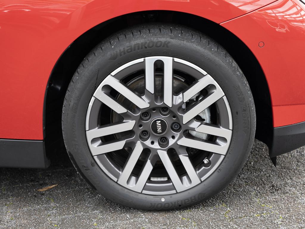 MINI Cooper E Classic