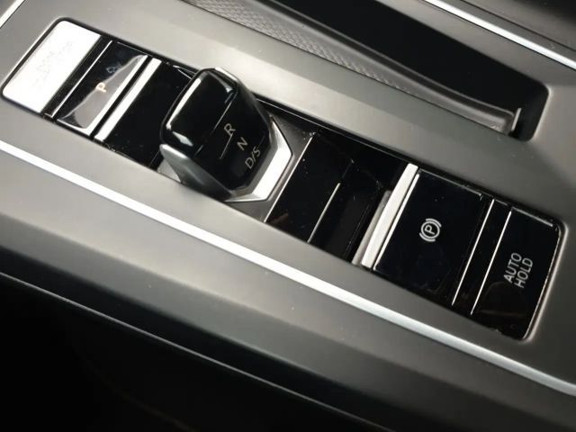 Volkswagen Golf DSG GTI Style