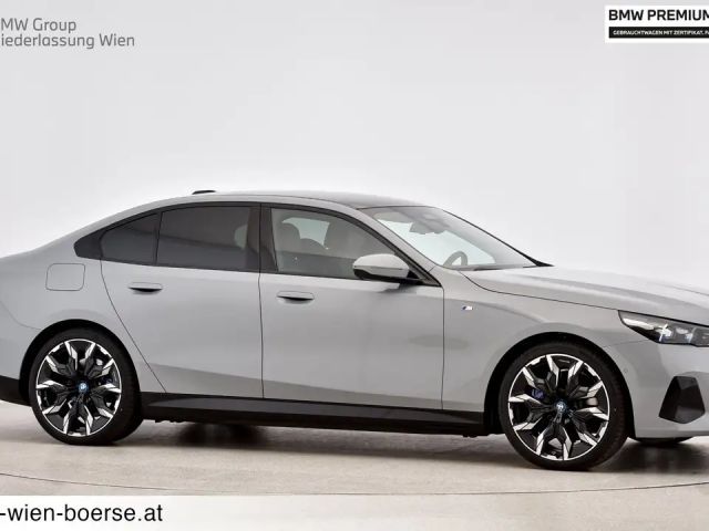 BMW i5 Sedan eDrive40