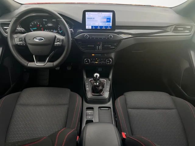 Ford Focus EcoBoost ST Line